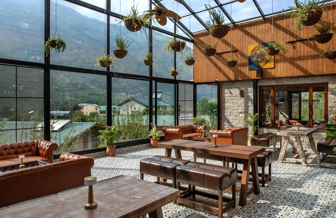 Larisa Resort Manali-1